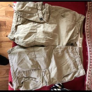 Brand new cargo shorts. Size 36
